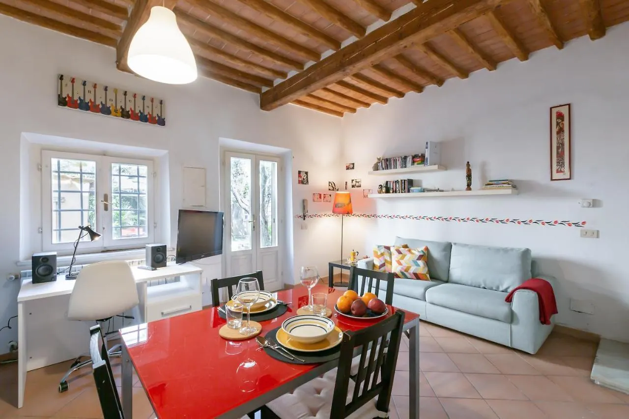 Cisanello Rock Apartment With Patio And Barbecue Pise