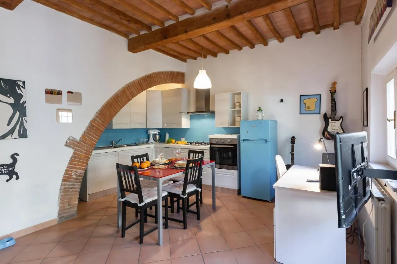 Cisanello Rock Apartment With Patio And Barbecue Pise 0*,  Italie